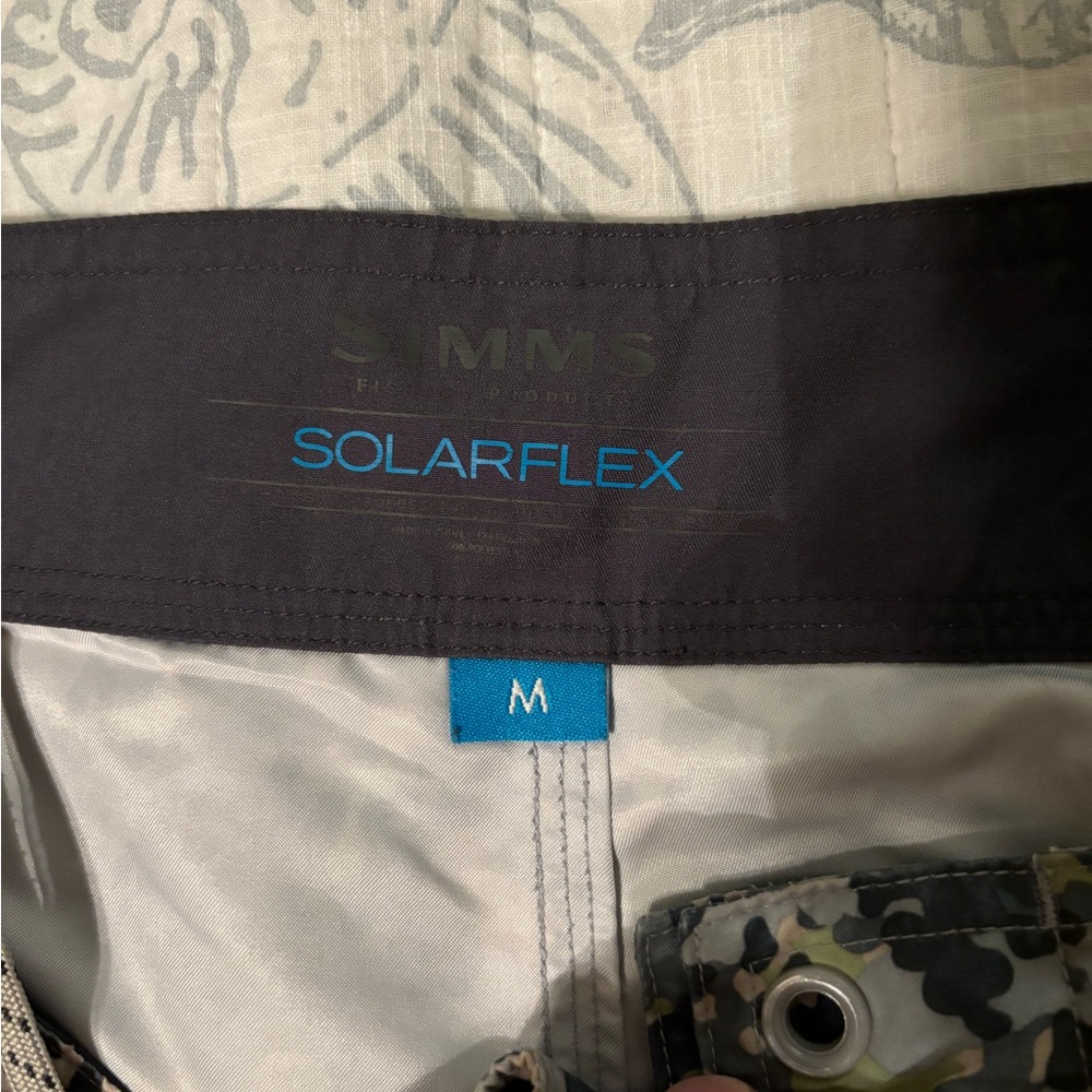 Simms Solarflex Shorts Size Medium - image 6